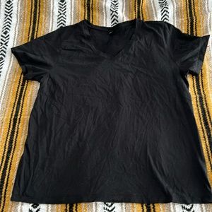 Uniqlo V-Neck T-shirt